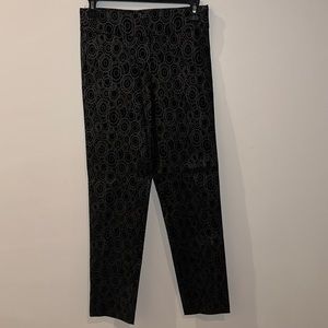 Patterned stretch leggings